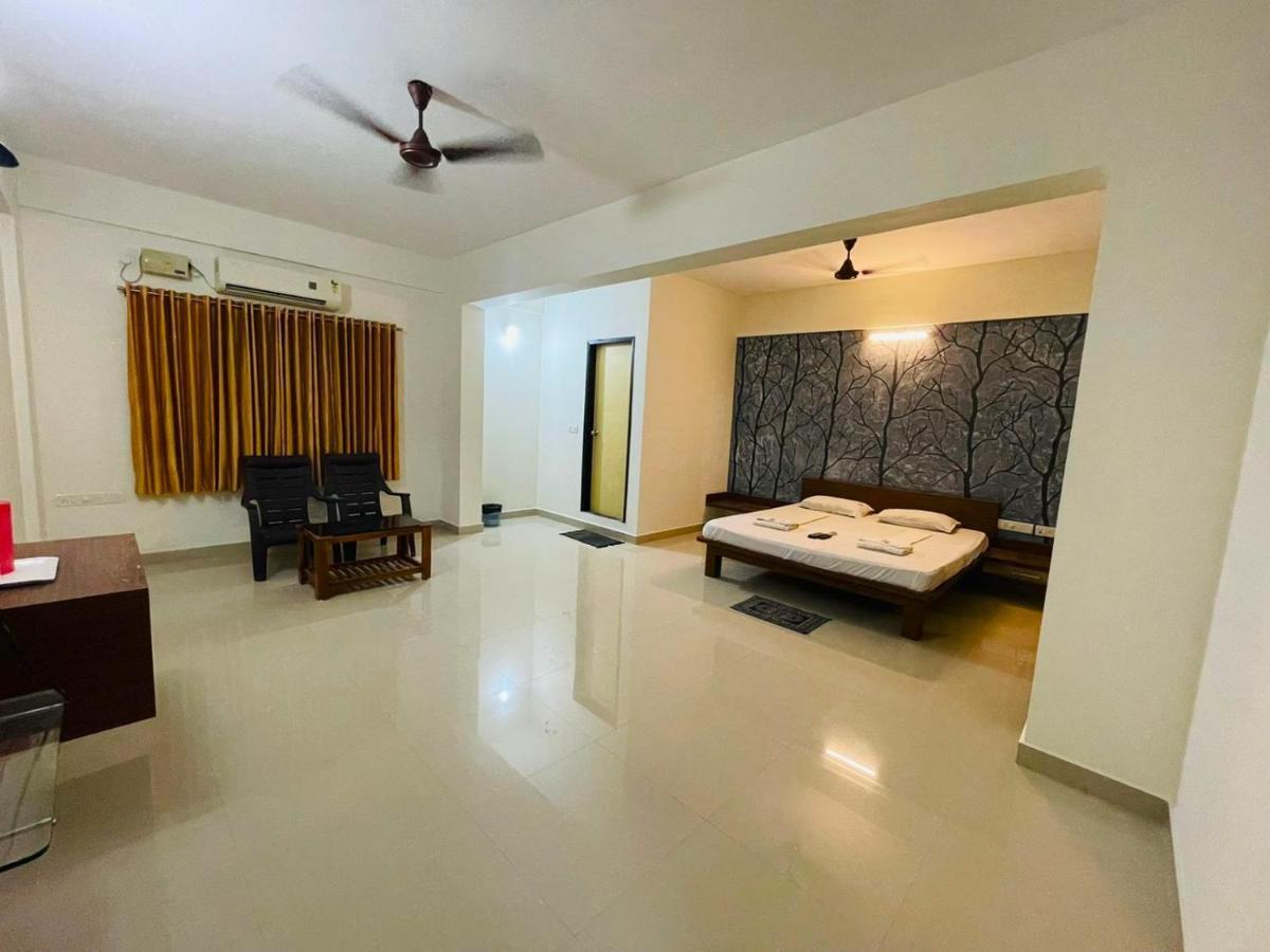 Hotel Radha Pangala Esterno foto