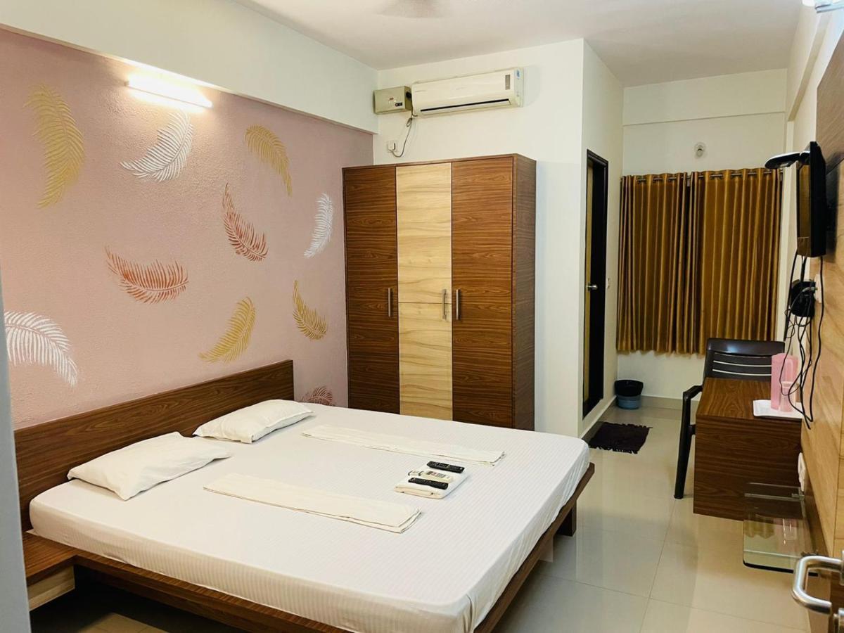Hotel Radha Pangala Esterno foto