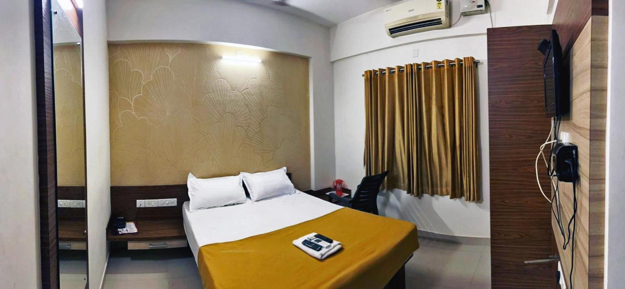 Hotel Radha Pangala Esterno foto